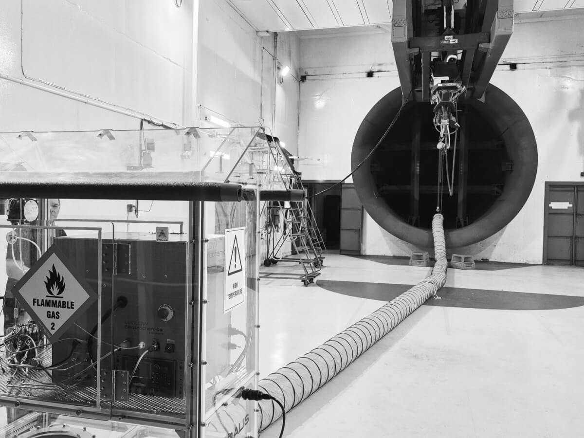 Fuel cell testing in Air New Zealand’s Auckland Airport test facility.